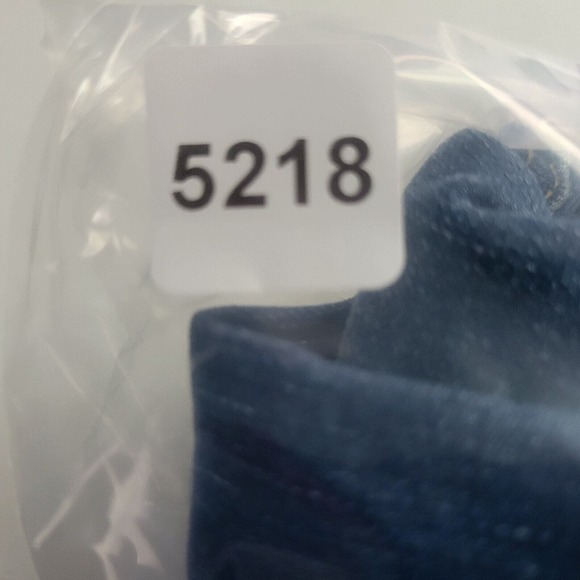 Versona Womens Jeans Size 33 Actual W35 x L26.5 Mom Embroidered Hem Blue Denim - Picture 15 of 15